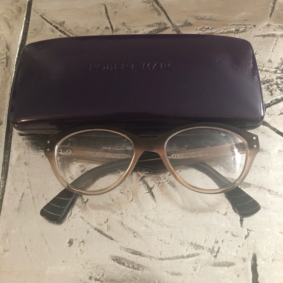 Glasses - Picture 4 of 4